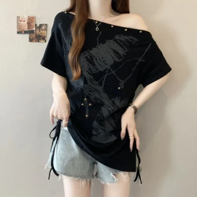 Alternative view of 大碼女裝夏季爆款：寬鬆顯瘦復古印花蕾絲百褶交叉領露肩短袖上衣
