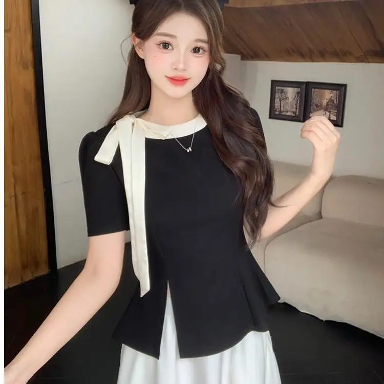 黑色