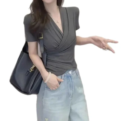 夏季女裝新款純色顯瘦合身V領交叉設計上衣，可內搭外穿