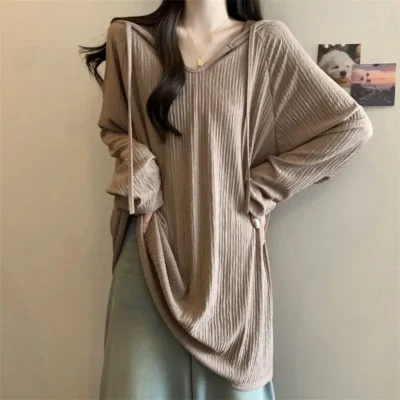 大碼女裝秋冬新款純色寬鬆顯瘦設計感中長款連帽長袖上衣 - Image 6