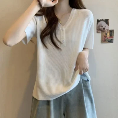 夏季大碼女裝新款純色寬鬆顯瘦遮肉V領舒適短袖上衣 - Image 3