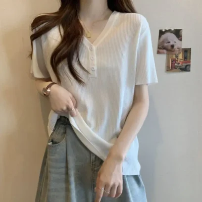 Alternative view of 夏季大碼女裝新款純色寬鬆顯瘦遮肉V領舒適短袖上衣