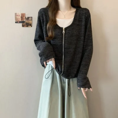 大碼女裝春秋新款休閒寬鬆顯瘦設計感假兩件長袖上衣 - Image 5