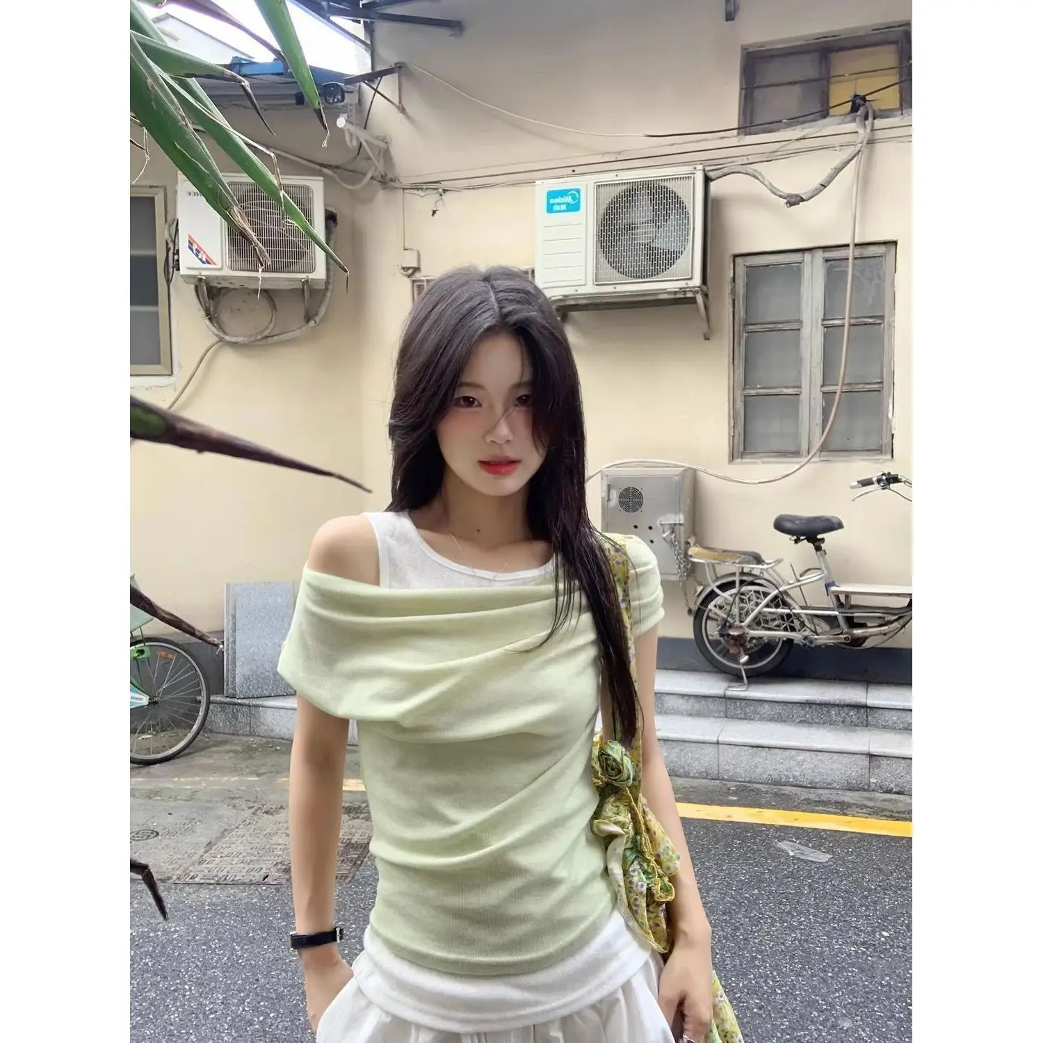 夏季女裝新款收腰合身單肩拼接假兩件露肩短袖上衣 - Image 7